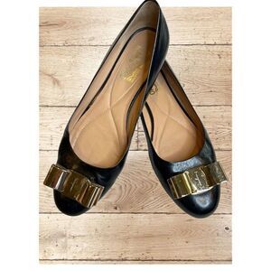 Salvatore Ferragamo‎ Black Leather Ballet Flats Gold Now 9.5 B Italy 30186